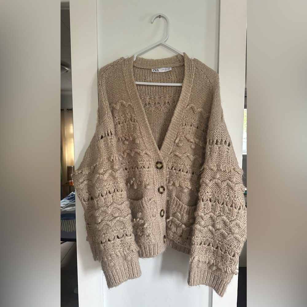 Zara cozy knit sweater cardigan